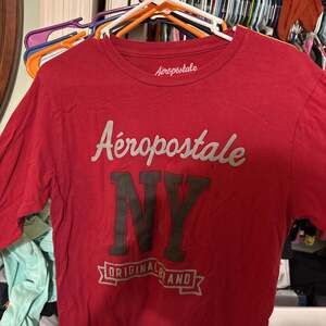 Aeropostale Men's Red Long-Sleeve NY Original Brand Graphic Tee